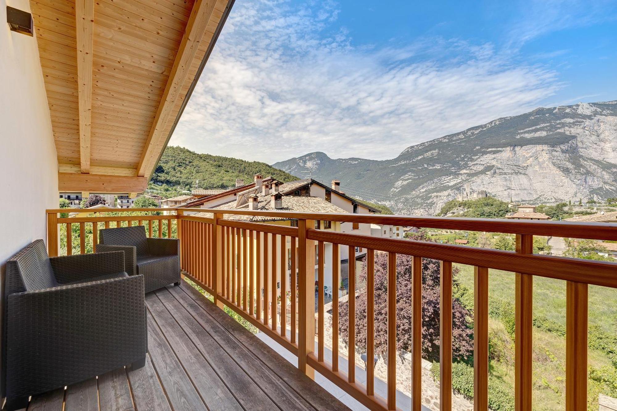 Castle View Apartamento Drena Exterior foto
